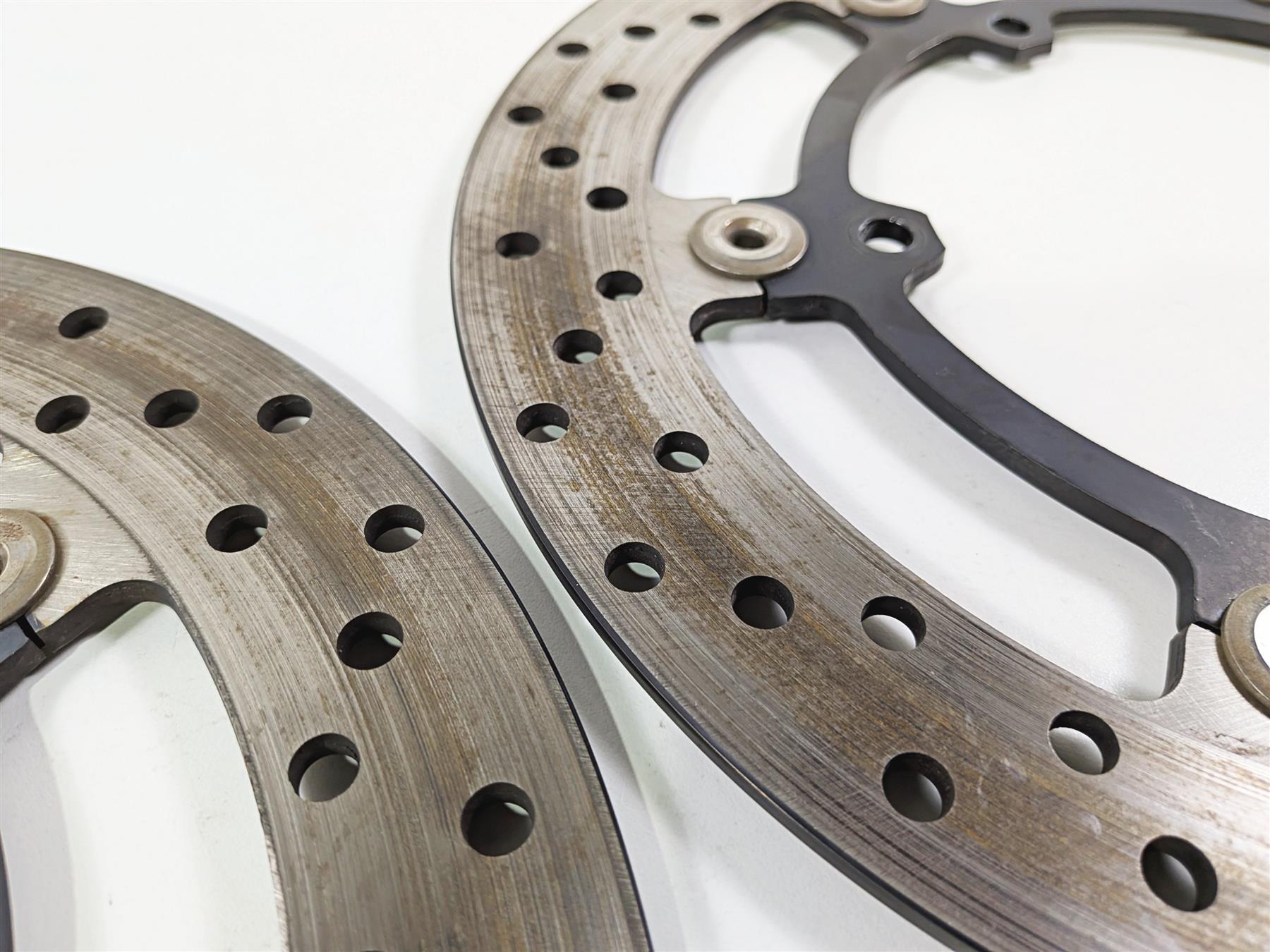 2025 Yamaha YZF R7 Front Brake Rotor Disc Set 2K 4.4mm BEB-2581T-00-00 {{ shop.shopifyCountryName }} - Mototech271