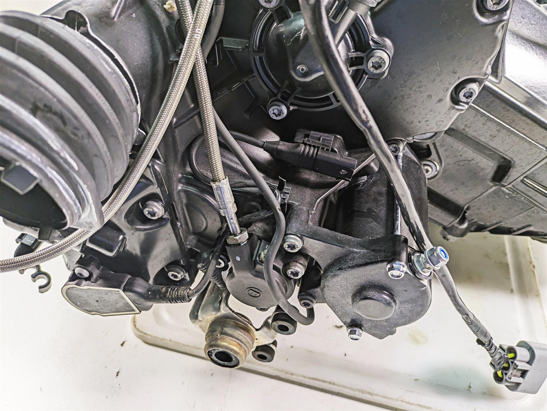 2016 BMW R1200R K53 Running Engine Motor Transmission 6k Only -Video 11008389100 {{ shop.shopifyCountryName }} - Mototech271