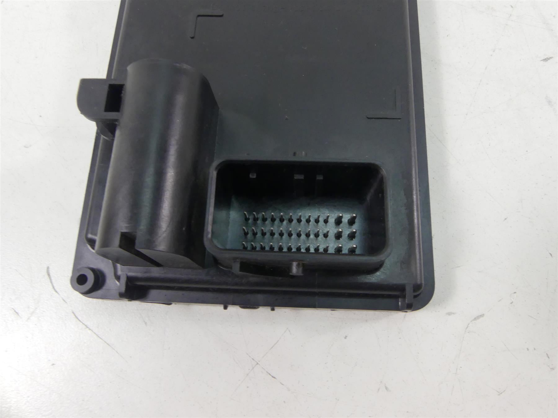 2014 Harley FXDL Dyna Low Rider Bcm Body Control Module X-Axis