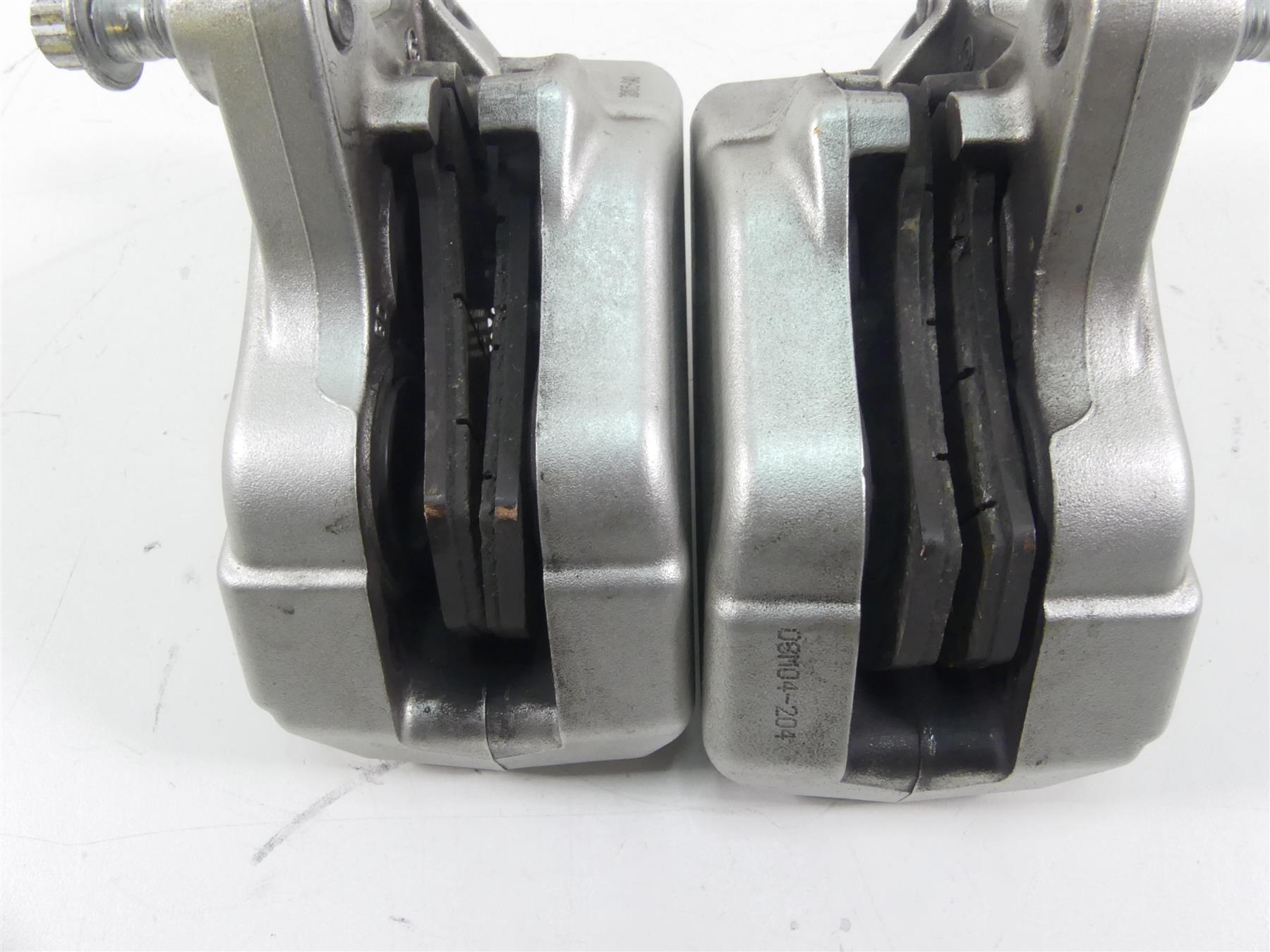 2009 Harley FLHTCU SE4 CVO E-Glide Front Brake Caliper Set 42938-08 42939-08 {{ shop.shopifyCountryName }} - Mototech271