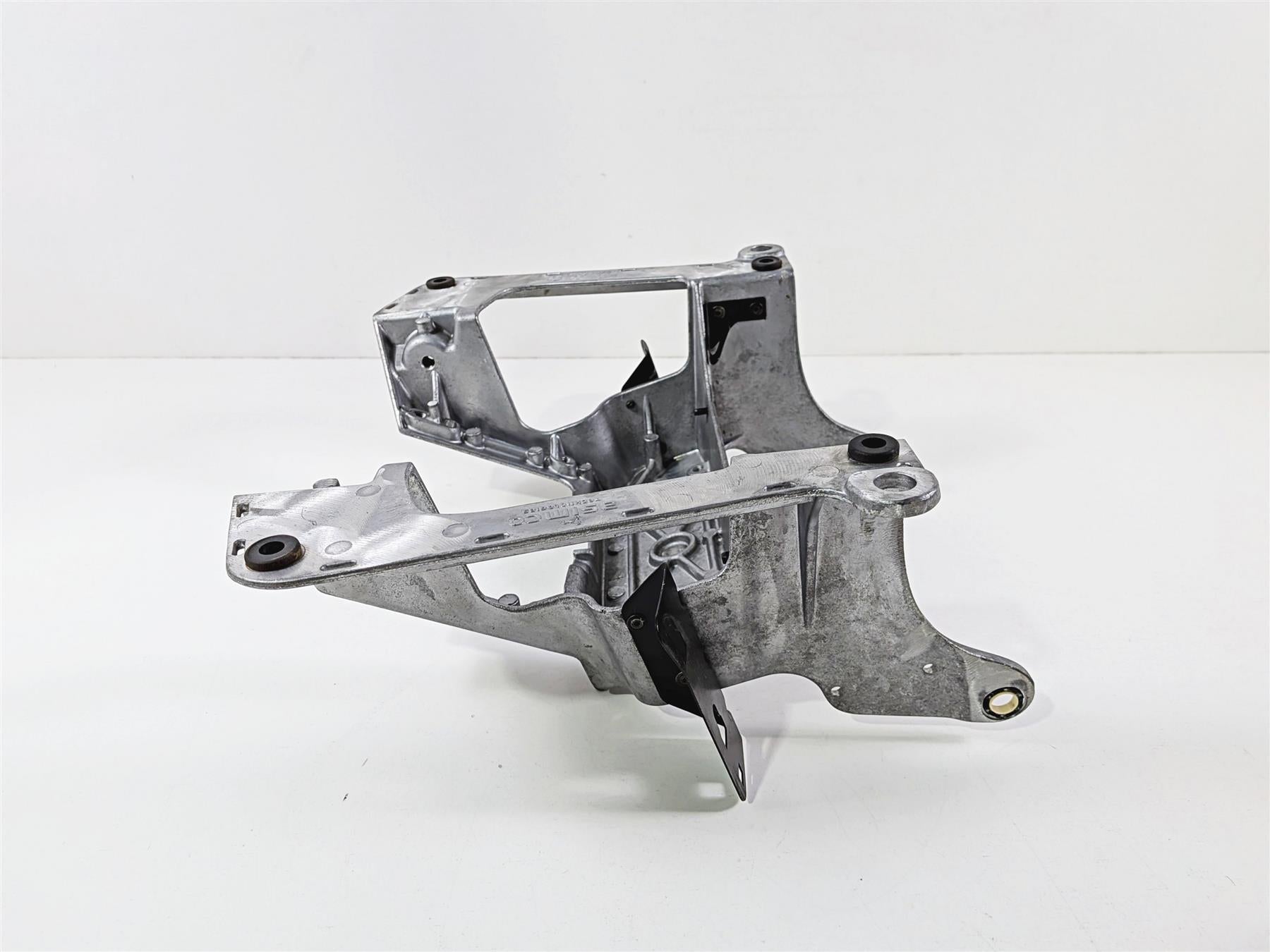 2013 Victory Vision Tour Front Upper Fairing Subframe Headlight Mount 5136940 {{ shop.shopifyCountryName }} - Mototech271