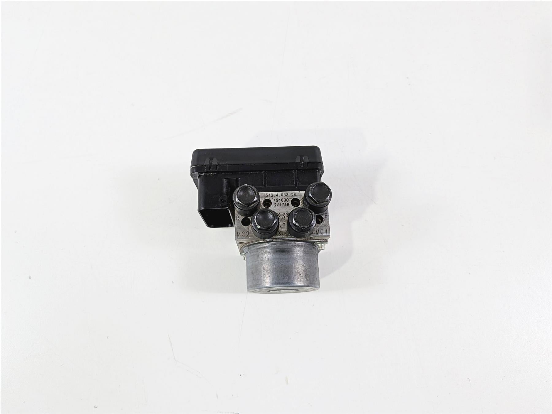 2016 Ducati Hypermotard 939 SP Abs Brake Pump Module 54240402A 54240332B-Mototech271