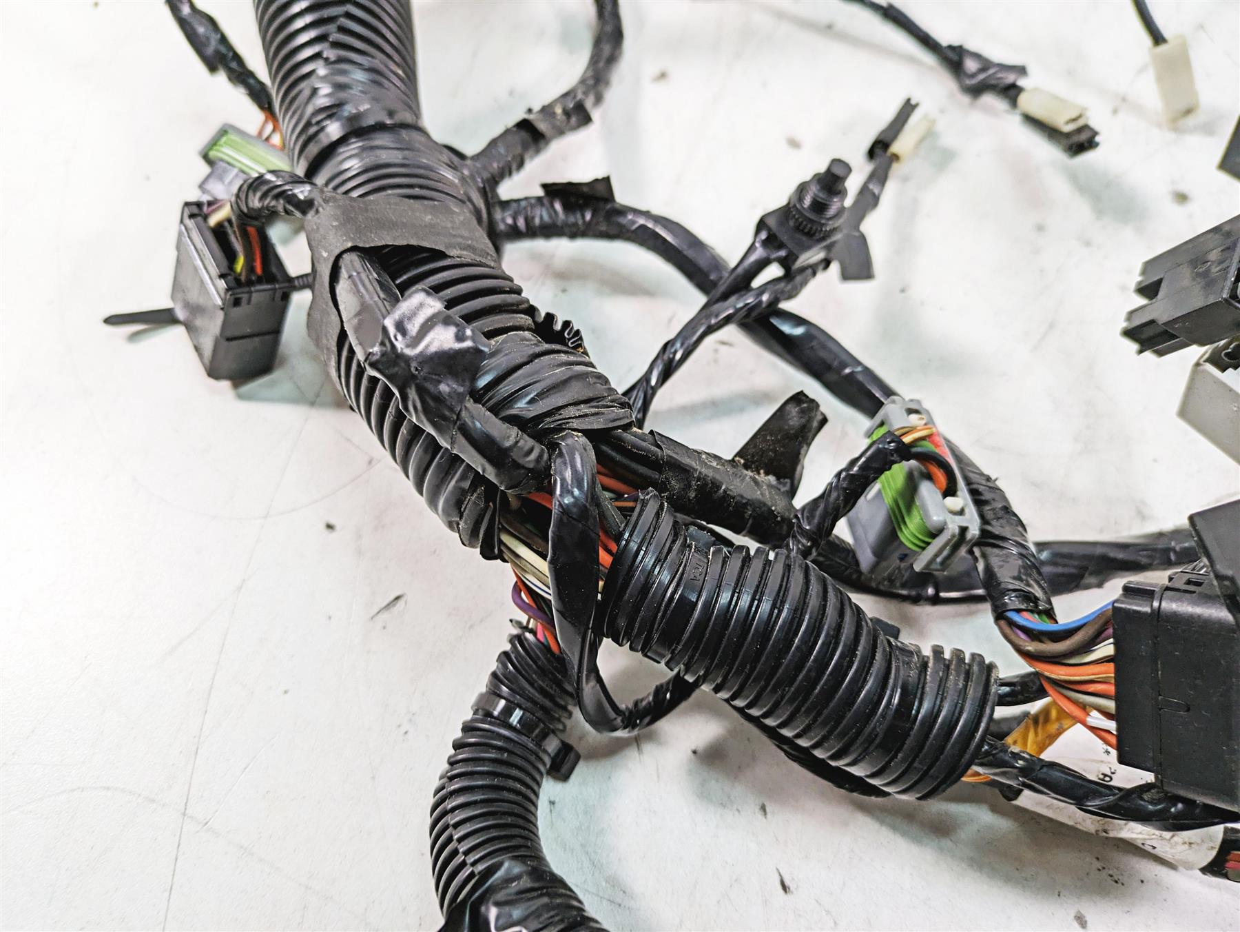 2013 Harley Touring FLHX Street Glide Front Fairing Wiring Harness 70232-10 {{ shop.shopifyCountryName }} - Mototech271