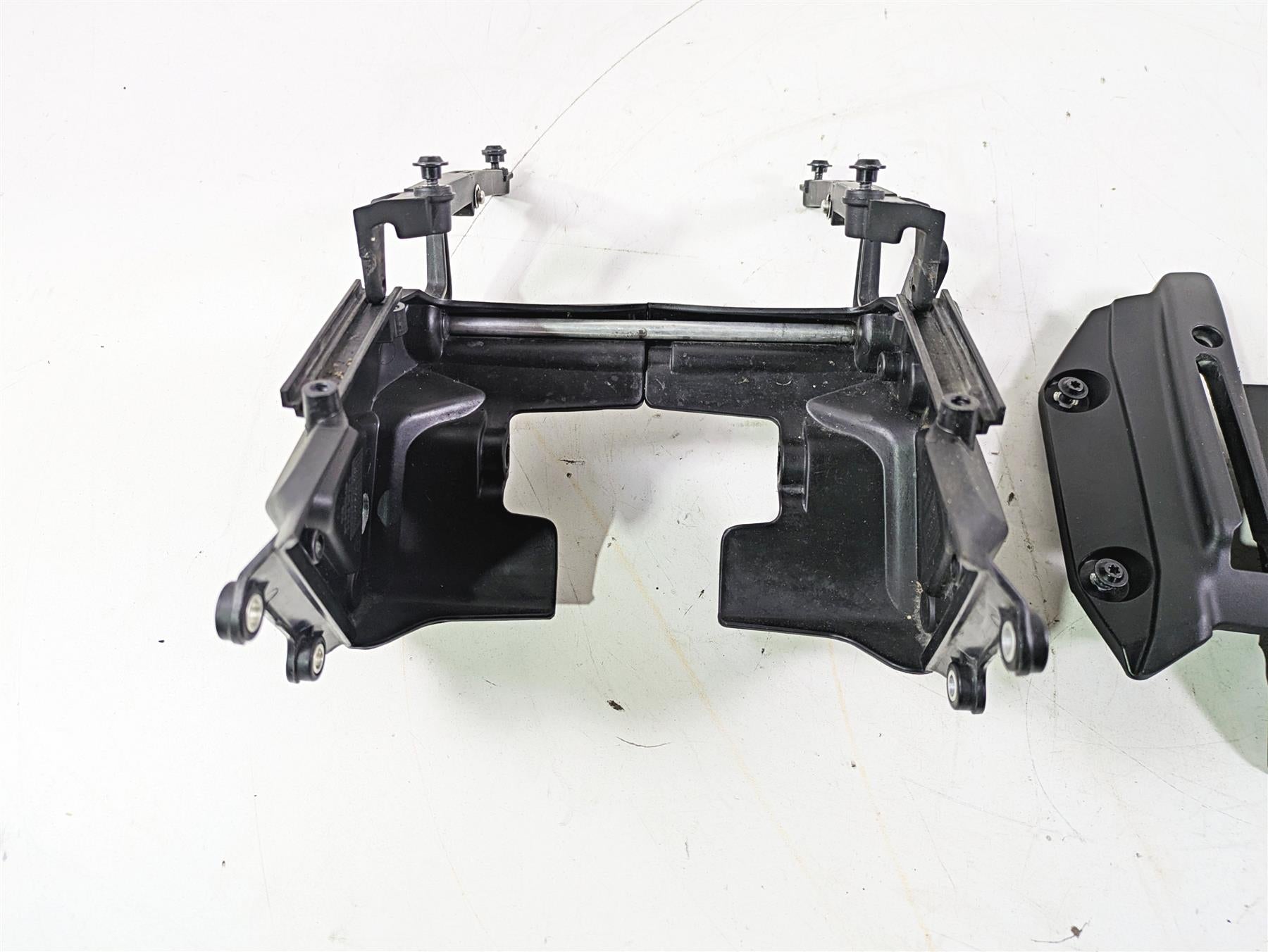 2022 Harley RA1250 S Pan America Gauges Holder Deflector Set 57300248 57300249 {{ shop.shopifyCountryName }} - Mototech271