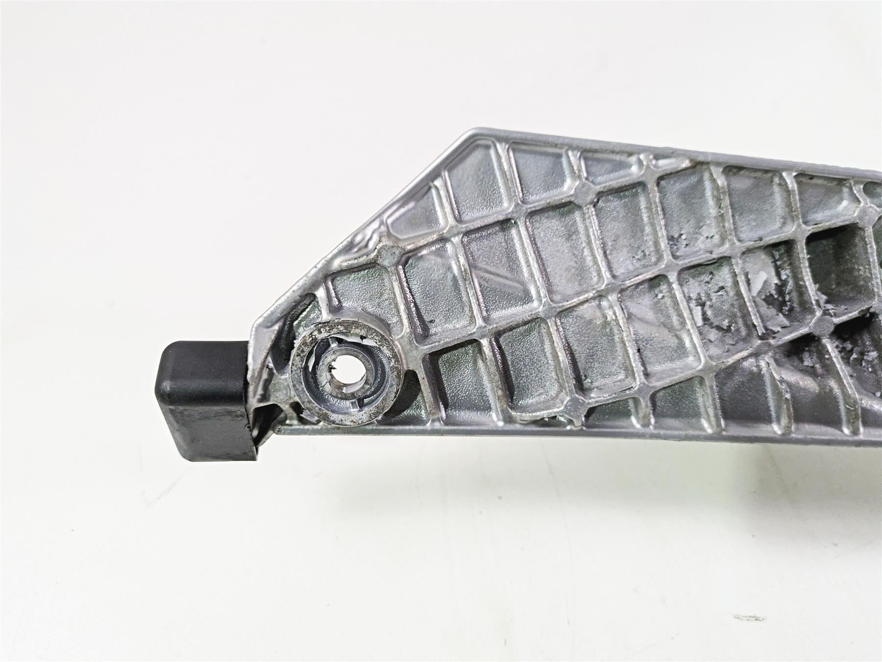 2009 BMW R1200RT K26 Right Footpegs + Bracket & Brake Lever Pedal 46717675290 {{ shop.shopifyCountryName }} - Mototech271