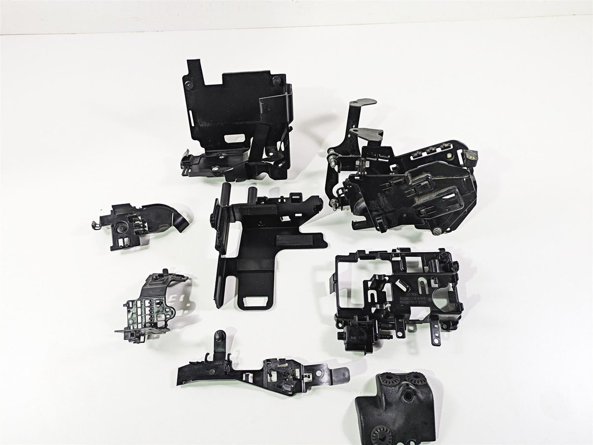 2019 Harley Softail FXDR 114 Battery & Electrical Holder Set 69201632 74700031 {{ shop.shopifyCountryName }} - Mototech271