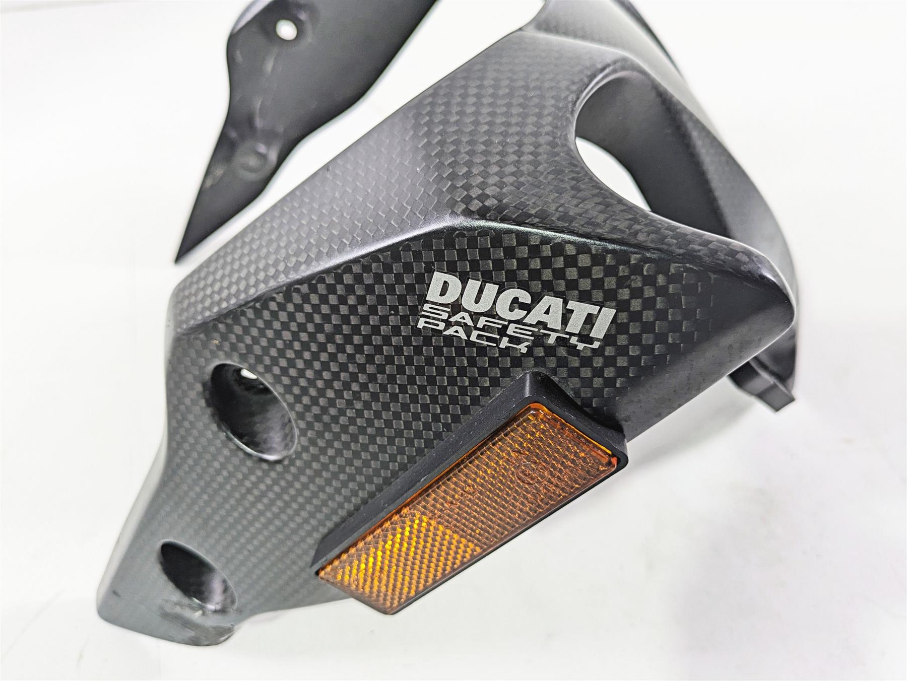 2015 Ducati Hypermotard 821 SP Carbon Fiber Lower Front Fender - Read 56411052AA {{ shop.shopifyCountryName }} - Mototech271