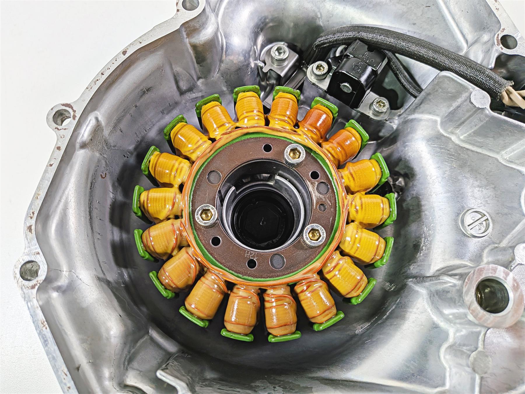 2021 Yamaha YXZ1000R EPS SS SE Stator Alternator & Cover B5H-81410-00-00 {{ shop.shopifyCountryName }} - Mototech271