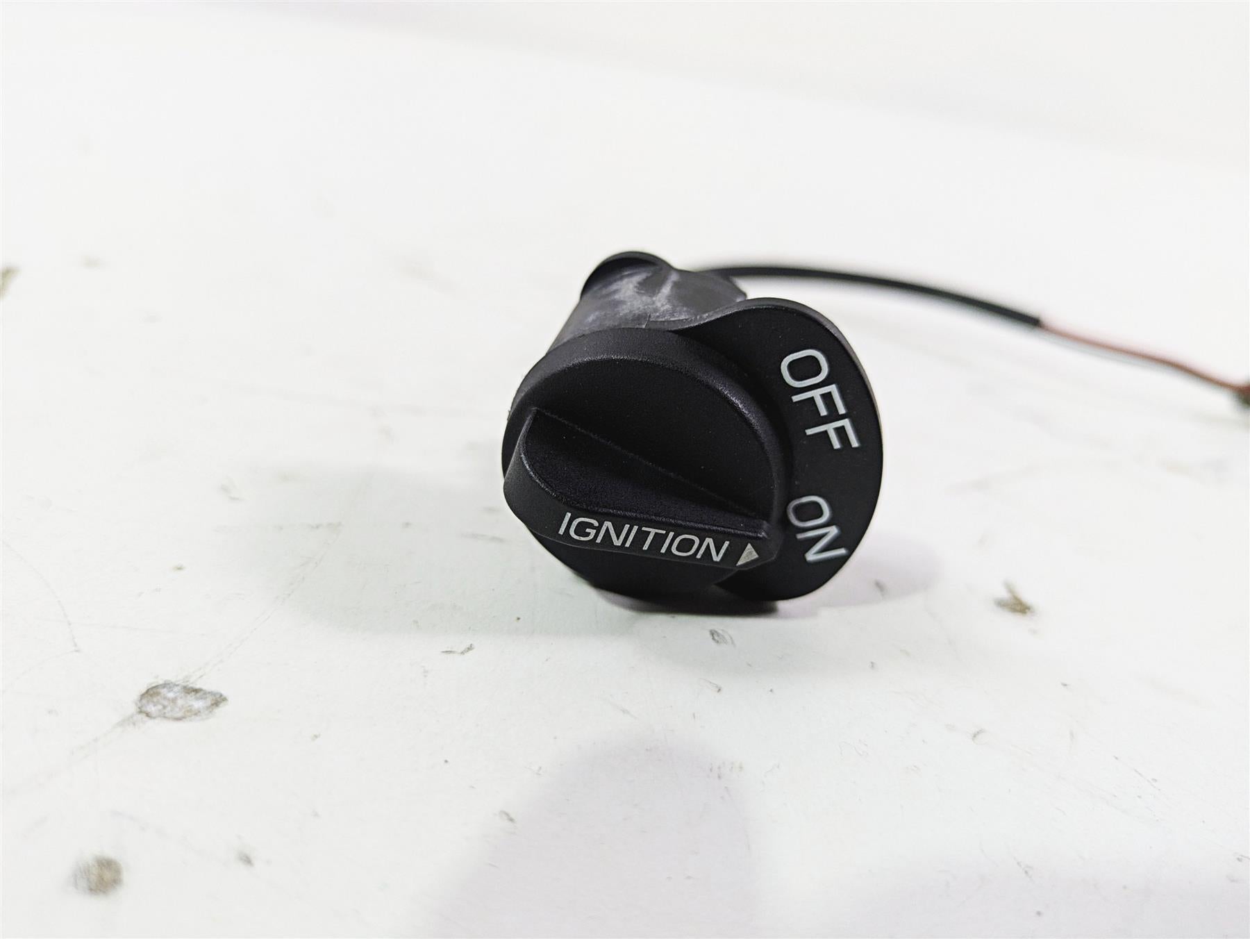 2019 Triumph Speed Triple RS 1050 On Off Ignition Turn Switch {{ shop.shopifyCountryName }} - Mototech271