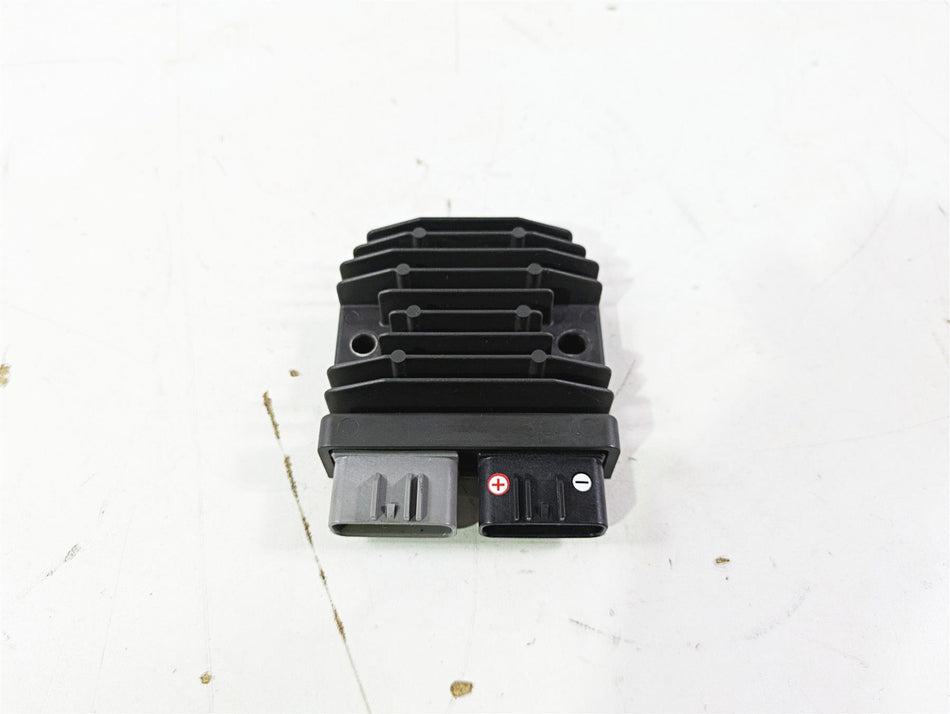 2008 Ducati SBK 1098 S Aftermarket Rectifier Voltage Regulator FH020AA {{ shop.shopifyCountryName }} - Mototech271