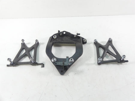 2013 Yamaha VMX17 V-Max 1700 Engine Motor Stay Bracket Mount Set 2S3-21315-00-00 {{ shop.shopifyCountryName }} - Mototech271