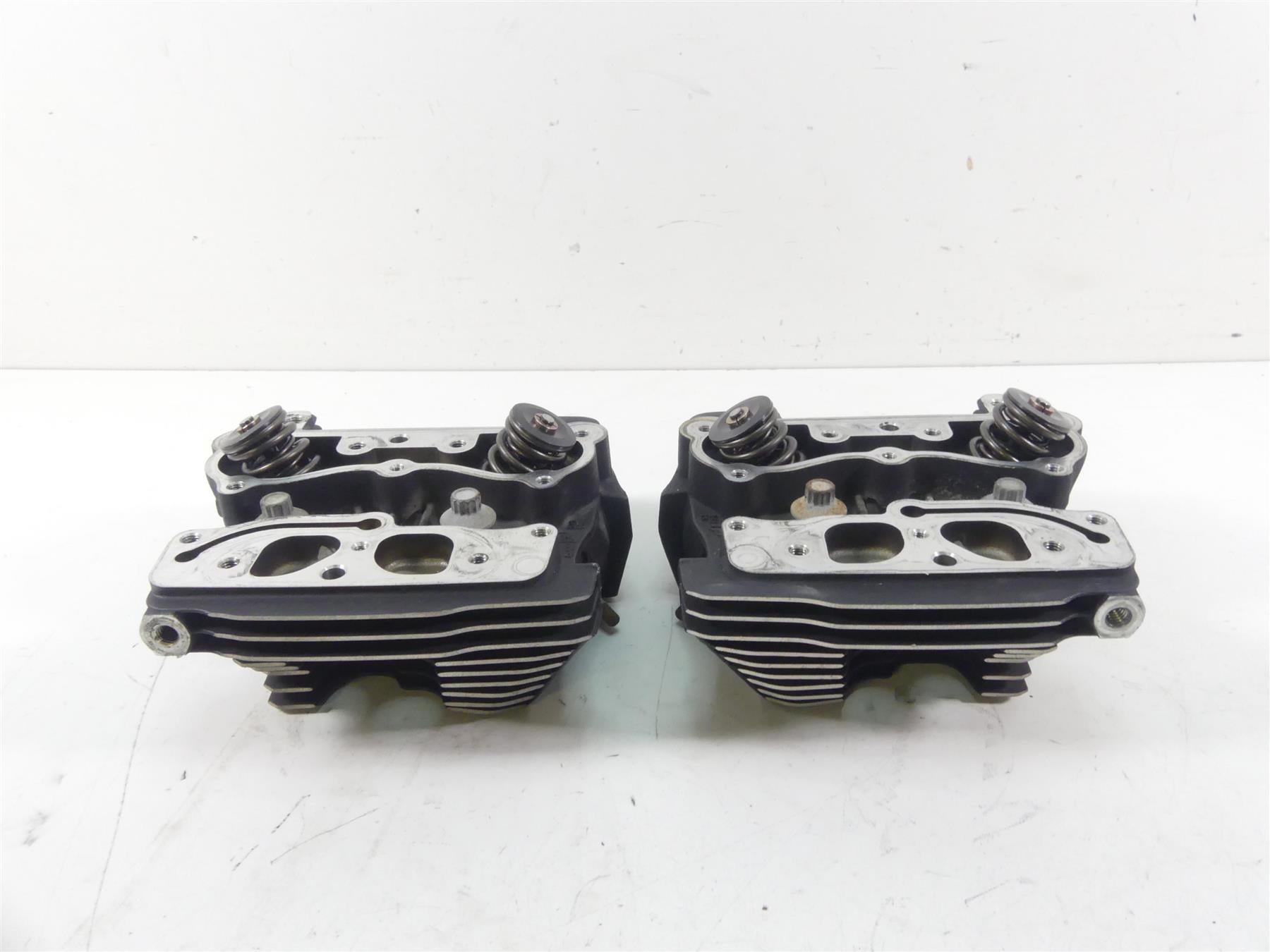2002 Harley Touring FLHRCI Road King Cylinder Head + S&S Valve Springs 16725-99 {{ shop.shopifyCountryName }} - Mototech271