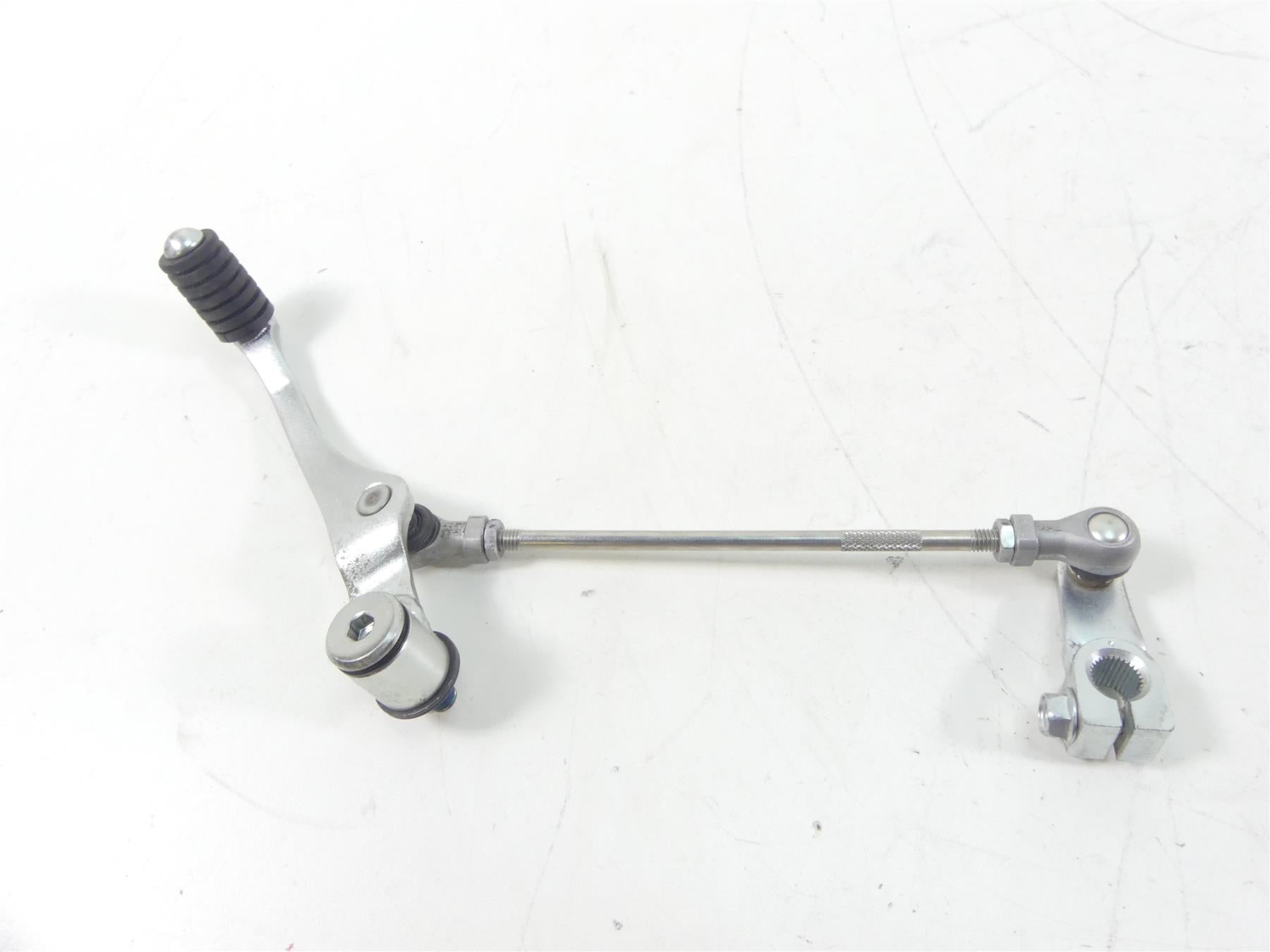 2017 Yamaha XT1200Z Super Tenere Shift Lever Pedal + Linkage 23P-18110-00-00 {{ shop.shopifyCountryName }} - Mototech271