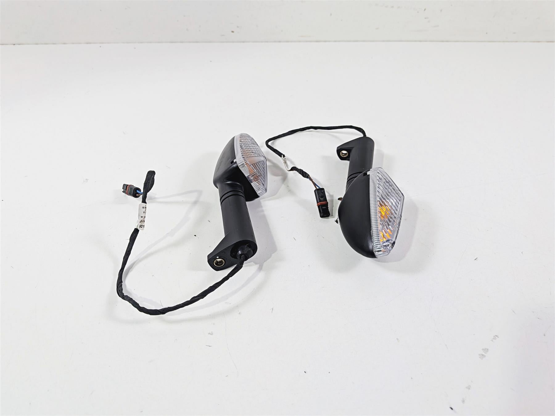 2016 BMW R1200 GS K50 Front Blinker Turn Signal Set 63138534353 {{ shop.shopifyCountryName }} - Mototech271