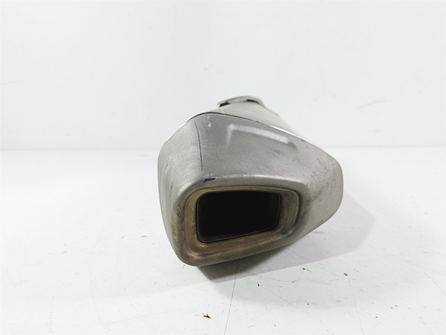 2019 BMW S1000XR K49 Oem Stock Exhaust Muffler Pipe Silencer 18518552568 {{ shop.shopifyCountryName }} - Mototech271