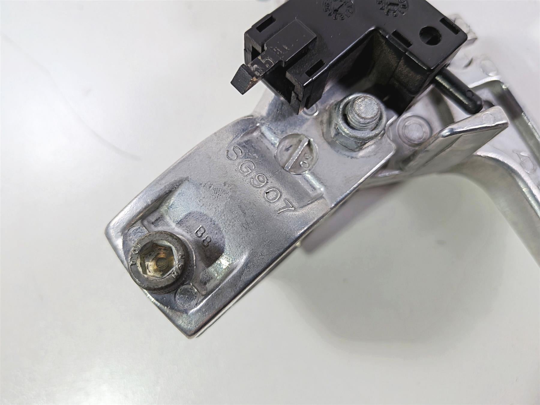2005 Suzuki VZ800 M50 Boulevard Clutch Perch & Lever 57500-24B01 57500-24B02 {{ shop.shopifyCountryName }} - Mototech271