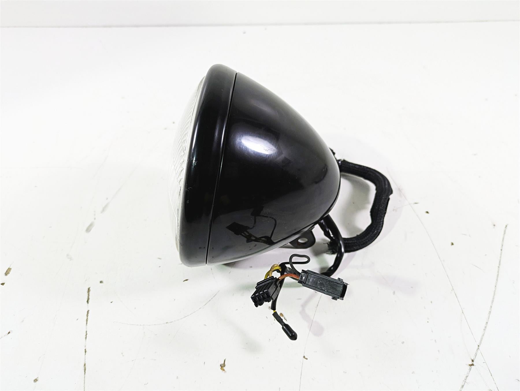 2005 Harley Softail FLSTSCI Heritage Springer Headlight Head Light Lamp 69769-05 {{ shop.shopifyCountryName }} - Mototech271