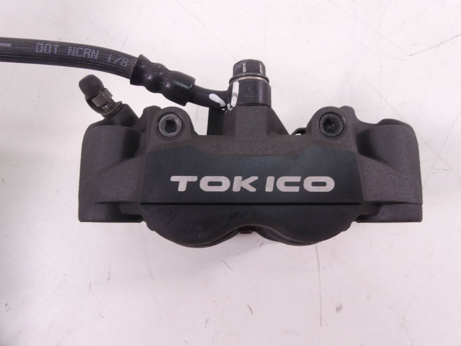 2012 Honda CBR600RR Front Tokico Brake Caliper Set 45150-MFL-881 45250-MFL-881 {{ shop.shopifyCountryName }} - Mototech271