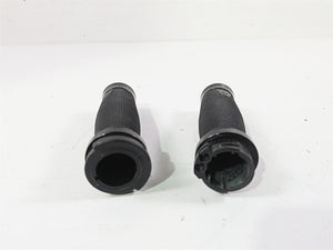 2015 Harley FXDF Dyna Fat Bob Get-A-Grip Hand Grip Set 56100008