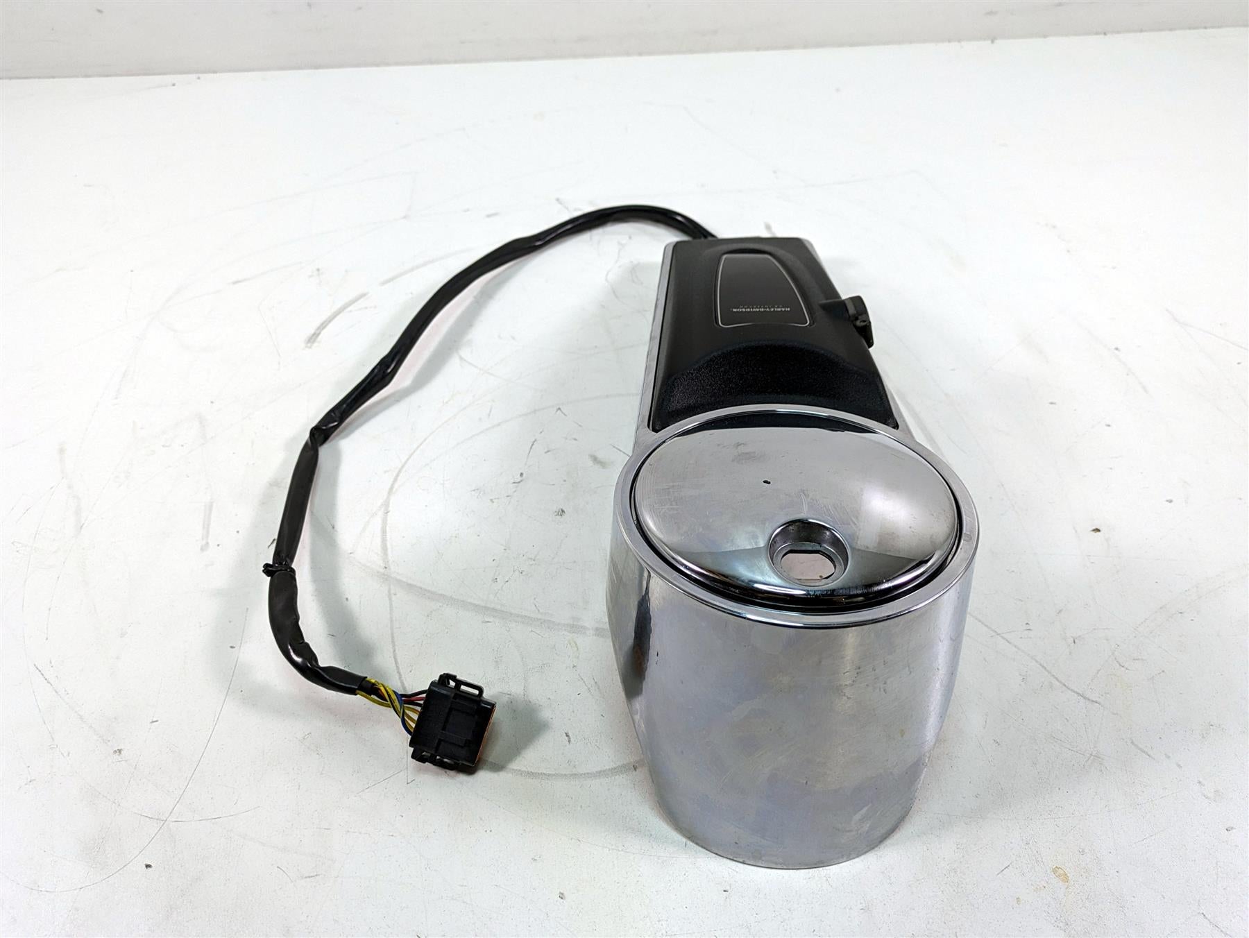 2006 Harley Touring FLHTCUI Electra Glide Fuel Gas Tank Dash Cover 61270-98A {{ shop.shopifyCountryName }} - Mototech271