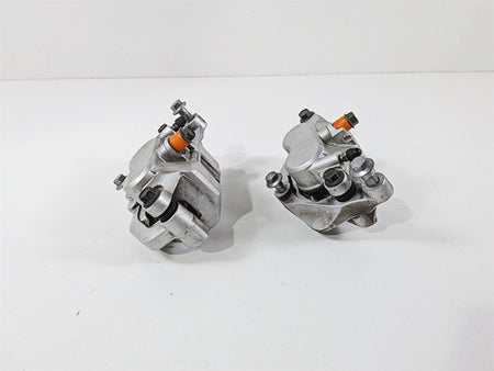 2006 Yamaha XVZ1300 Royal Star Front Brake Calipers 4WM-2580T-01 4WM-2580U-01 {{ shop.shopifyCountryName }} - Mototech271