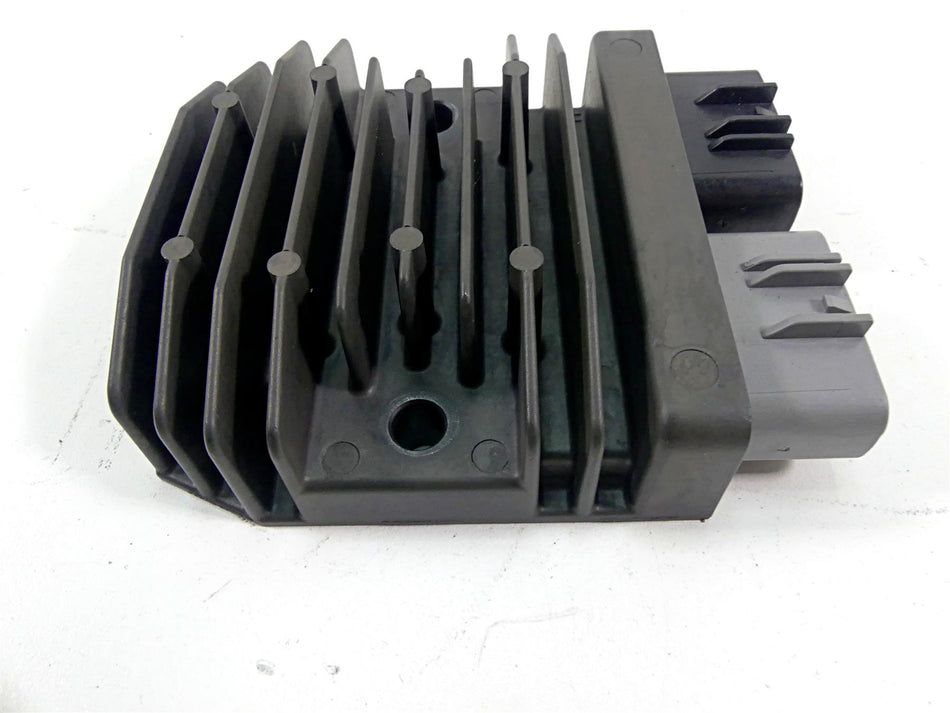 2012 Ducati Panigale 1199S Rectifier Voltage Regulator 54040301B FH020AA {{ shop.shopifyCountryName }} - Mototech271
