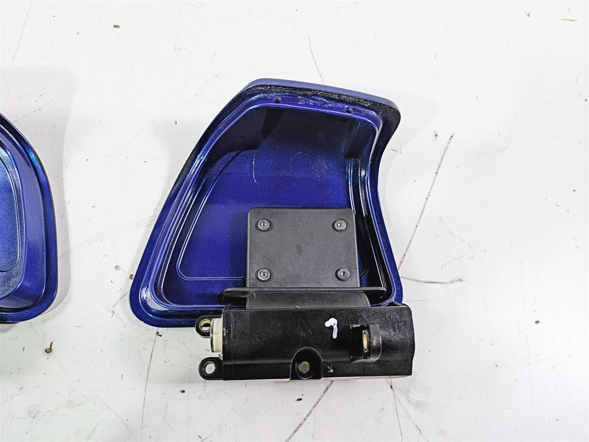 2016 Harley Touring FLTRX Road Glide Front Inner Fairing Door Set 76000376 {{ shop.shopifyCountryName }} - Mototech271