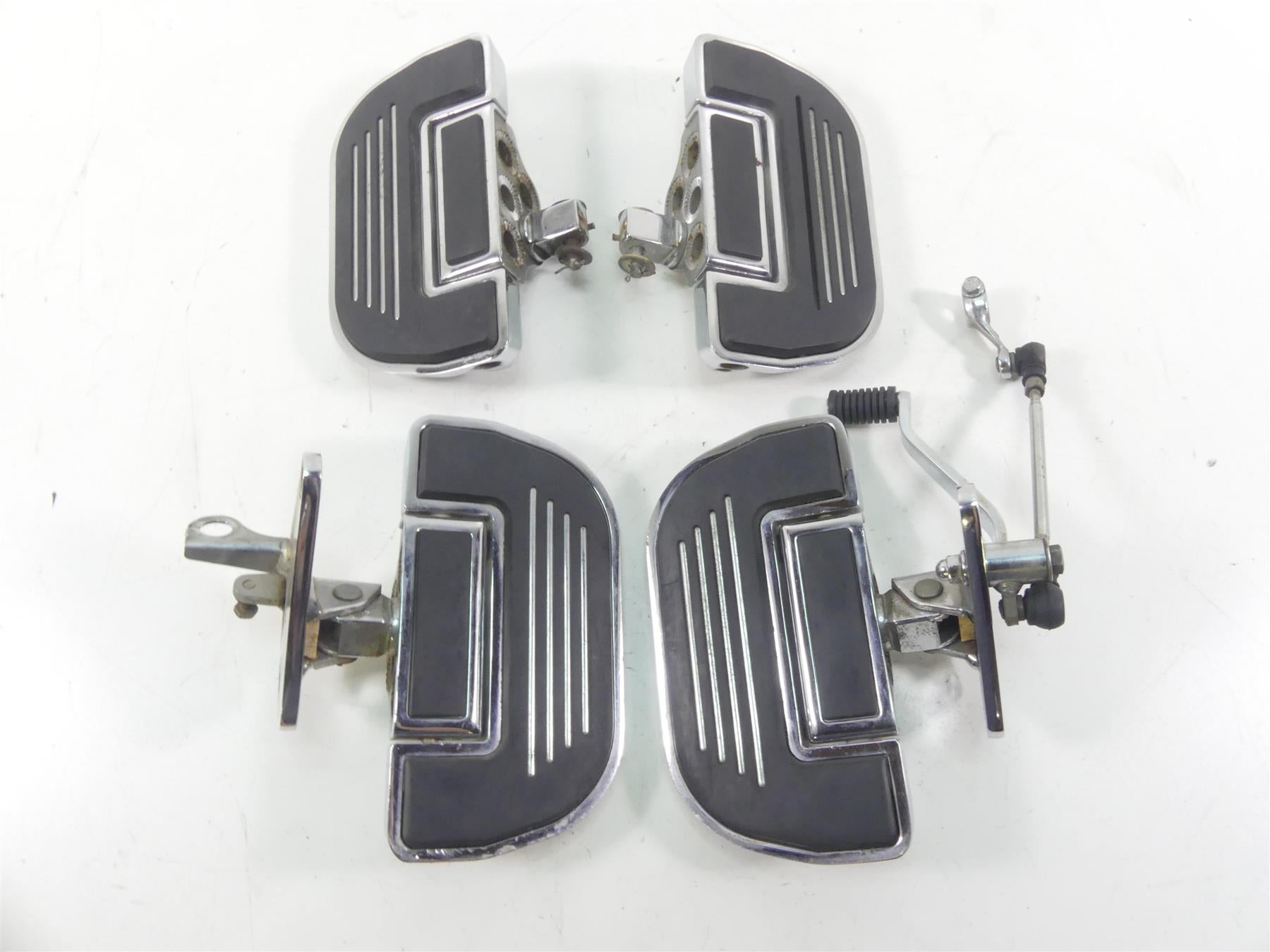 2007 Honda VT1100 C Shadow Spirit Kuryakyn Front Rear Floor Board Set 4351 8818 {{ shop.shopifyCountryName }} - Mototech271