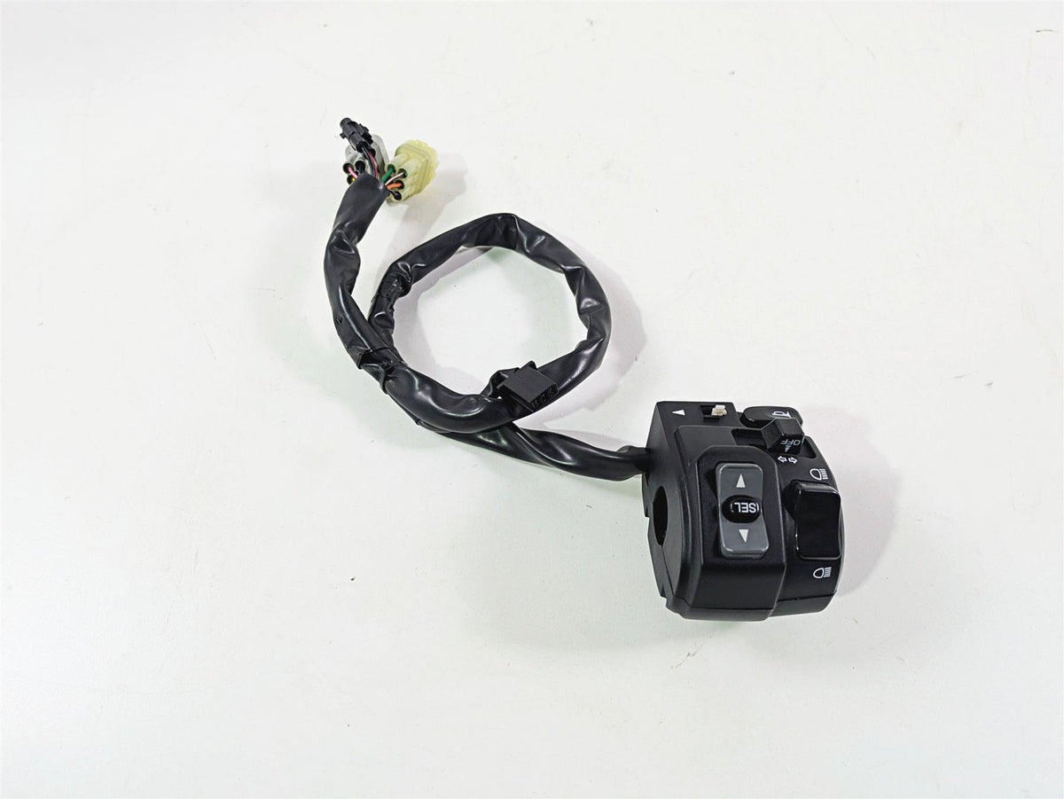 2020 Kawasaki Z900 ZR900 Left Blinker Hand Control Switch - Read 46091-0492 {{ shop.shopifyCountryName }} - Mototech271
