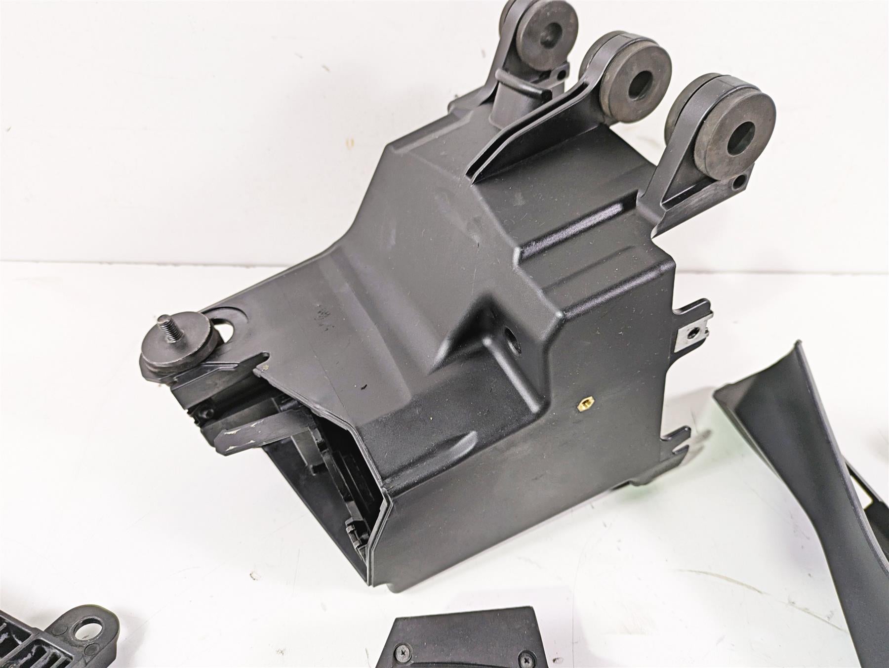 2017 Ducati Monster 1200 S Frame Engine Timing Cover Infill Cover Set 4601E212B {{ shop.shopifyCountryName }} - Mototech271