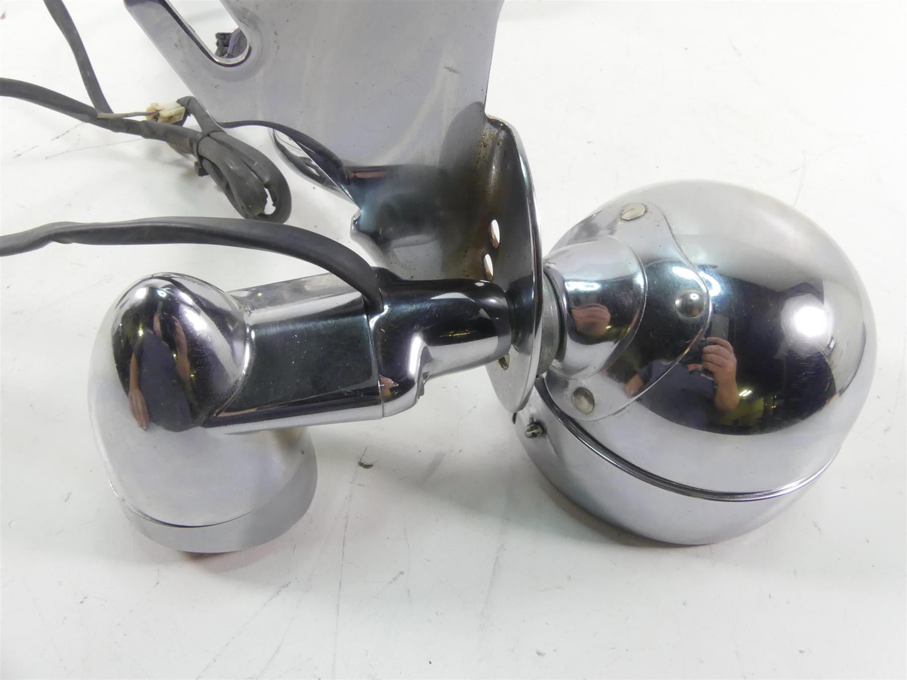 2002 Harley Touring FLHRCI Road King Front Chrome Spot Light Blinker 68712-94A {{ shop.shopifyCountryName }} - Mototech271