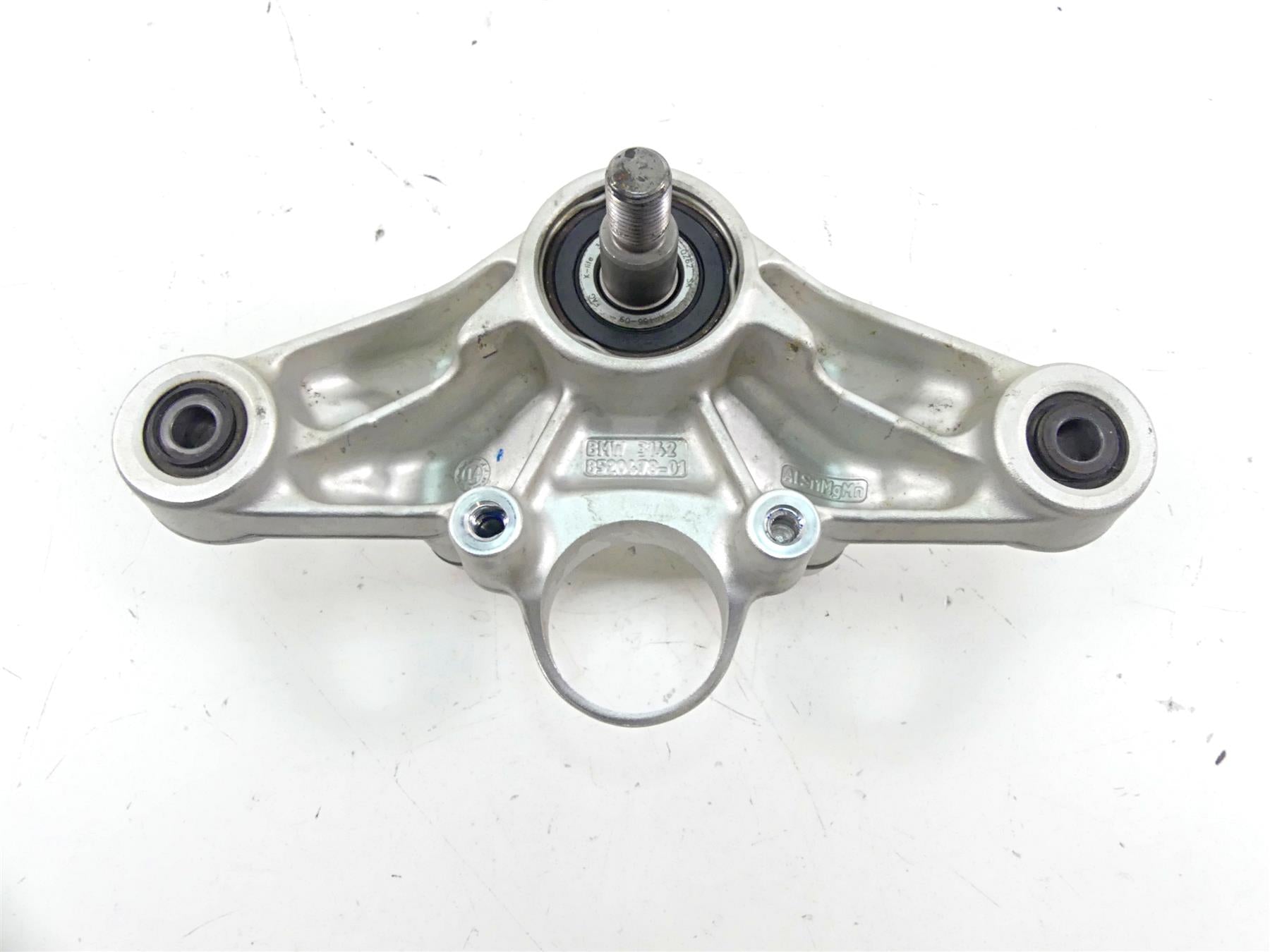 2015 BMW R1200GS GSW K50 Upper Triple Tree Steering Clamp 31428555849 8520478 {{ shop.shopifyCountryName }} - Mototech271