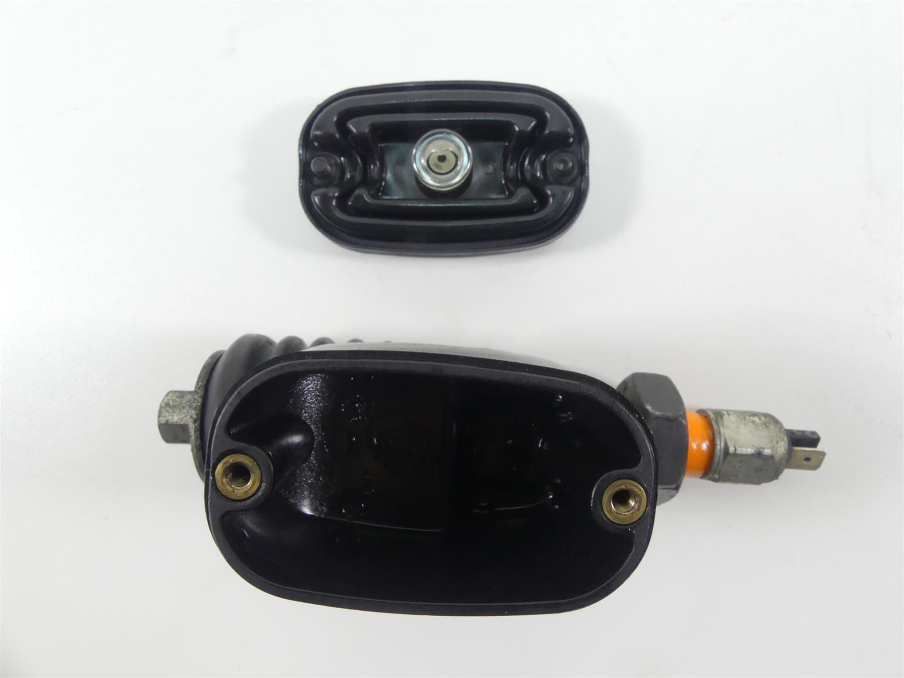 2016 Harley FXDL Dyna Low Rider Rear Brake Master Cylinder - Read 41700065A {{ shop.shopifyCountryName }} - Mototech271