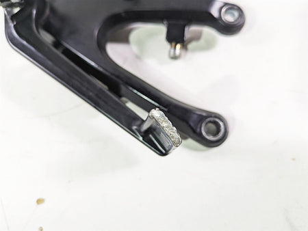 2005 Yamaha YZFR1 YZF R1 Right Footpeg & Master Cylinder Set 5VY-27443-01 {{ shop.shopifyCountryName }} - Mototech271
