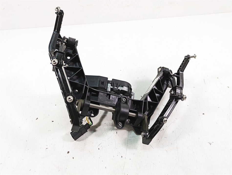 2007 BMW R1200RT K26 Windshield Screen Adjuster Motor + Mount 46637681433 {{ shop.shopifyCountryName }} - Mototech271
