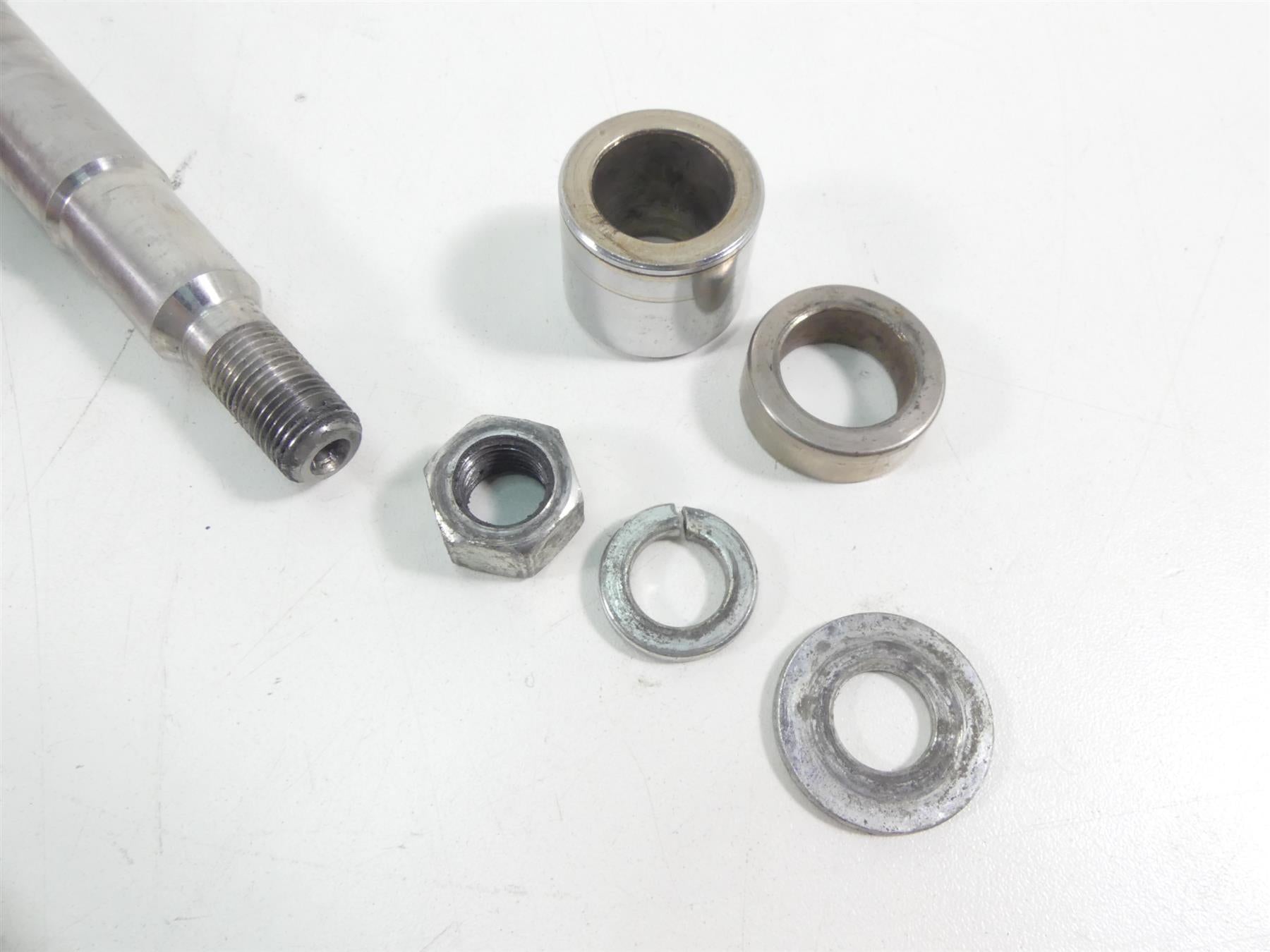 1997 Harley Dyna FXDS Super Glide Conv Front Axle Wheel Spindle 3/4" 43895-87B {{ shop.shopifyCountryName }} - Mototech271