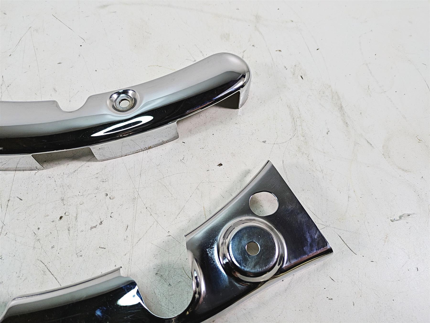 2009 Harley Touring FLHTCU Electra Glide Rear Fender Frame Struts 47526-09 {{ shop.shopifyCountryName }} - Mototech271