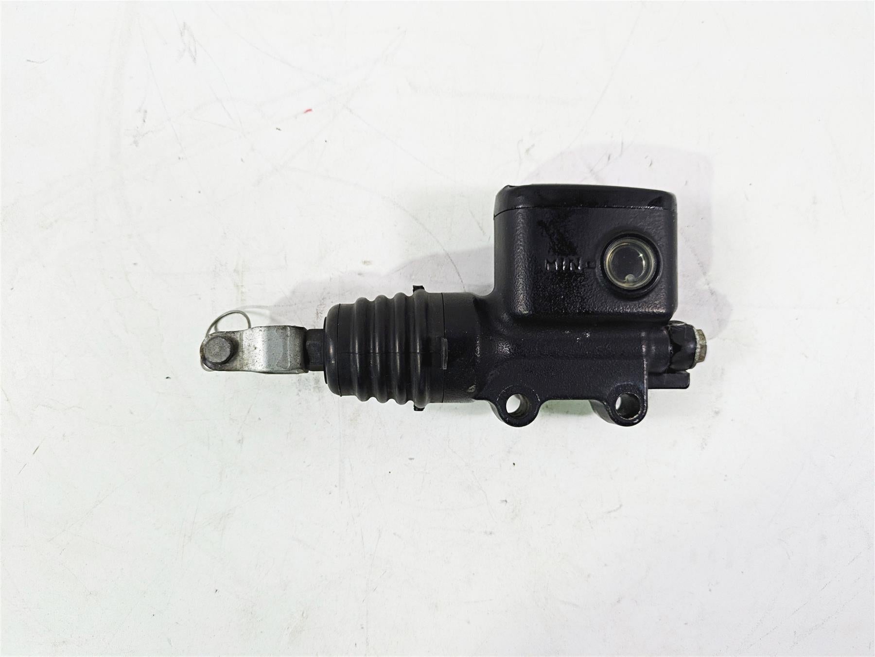 2018 Harley FXBR Softail Breakout Rear Brake Master Cylinder 5/8" 41700460 {{ shop.shopifyCountryName }} - Mototech271