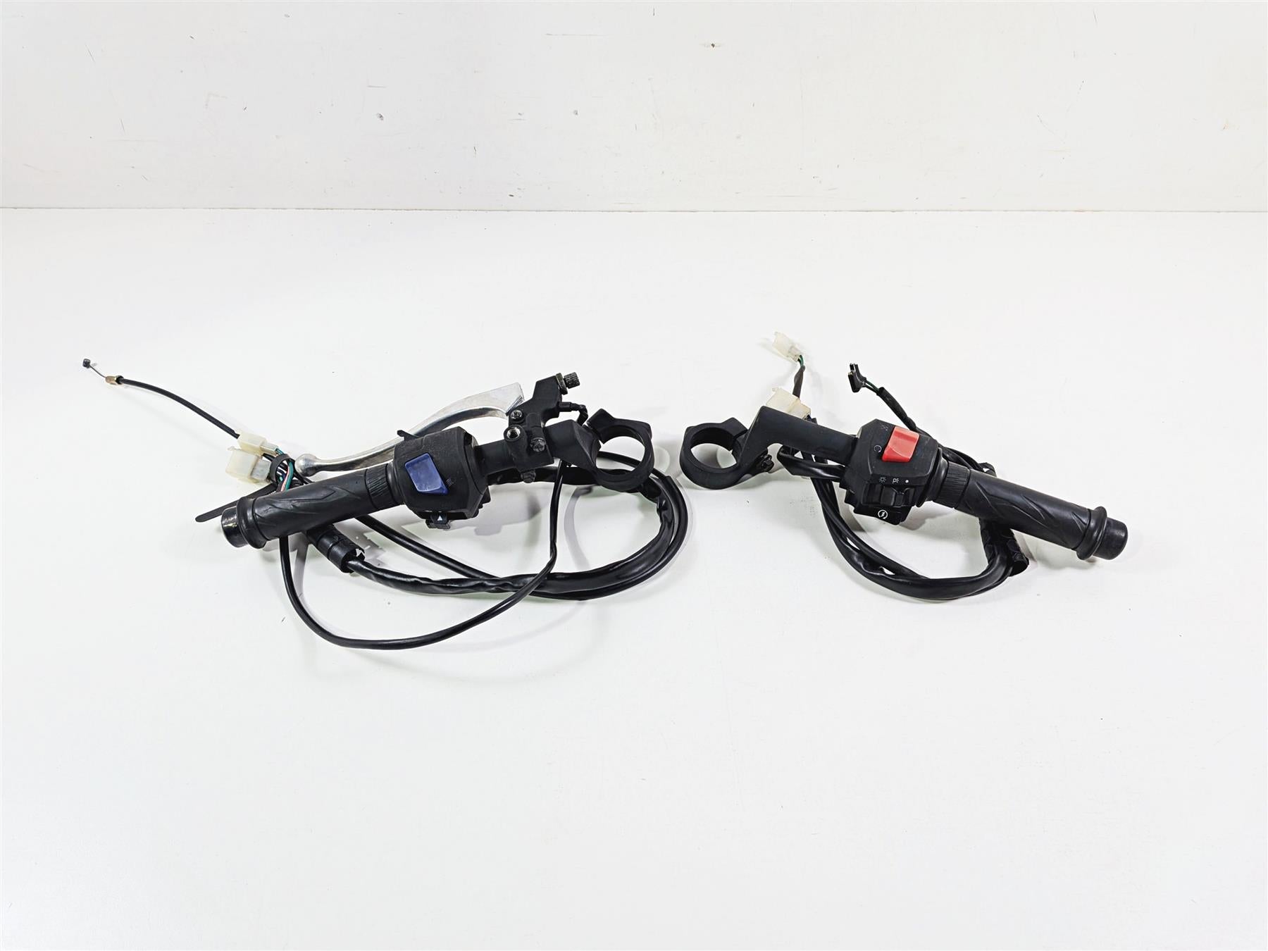 2023 Vitacci GTT 250 Left Right Handle Bar Control Switch Throttle Grip Set {{ shop.shopifyCountryName }} - Mototech271