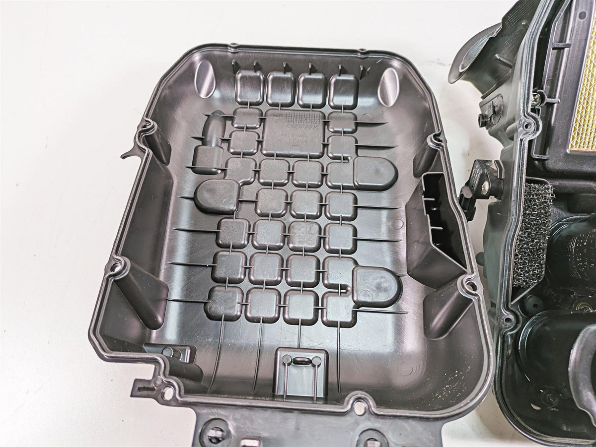2020 Aprilia Tuono V4 Factory Air Filter Box Cleaner Velocity Stacks Set 858931 {{ shop.shopifyCountryName }} - Mototech271