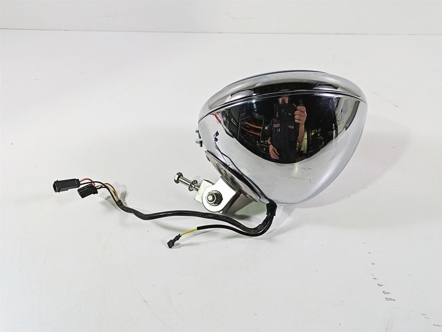 2008 Harley FLSTC Softail Heritage Led Headlight Lamp & Bracket 69748-05B {{ shop.shopifyCountryName }} - Mototech271