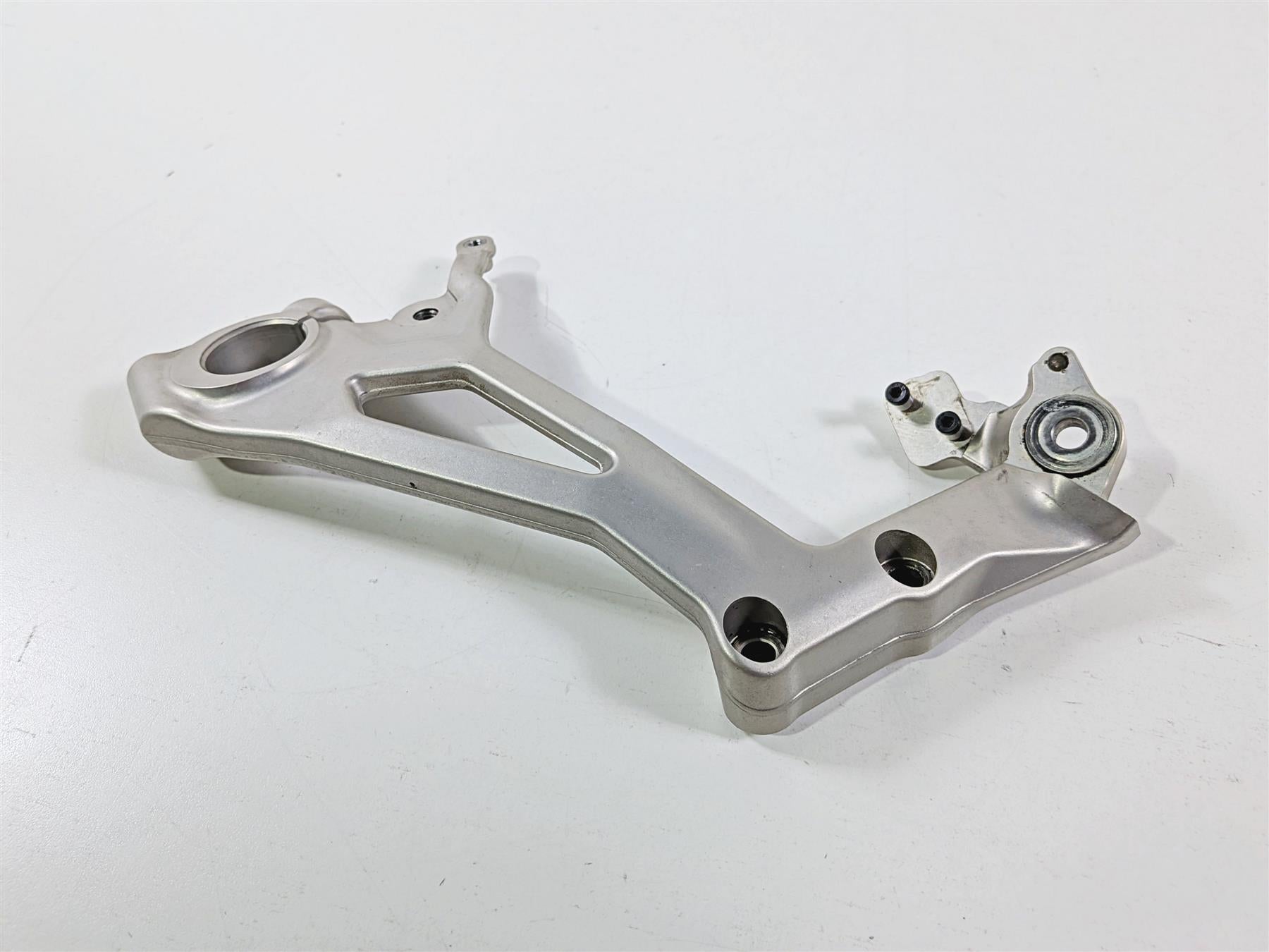 2019 Ducati Panigale V4S V4 S Corse Left Swingarm Frame To Peg Mount 8291G831BA {{ shop.shopifyCountryName }} - Mototech271