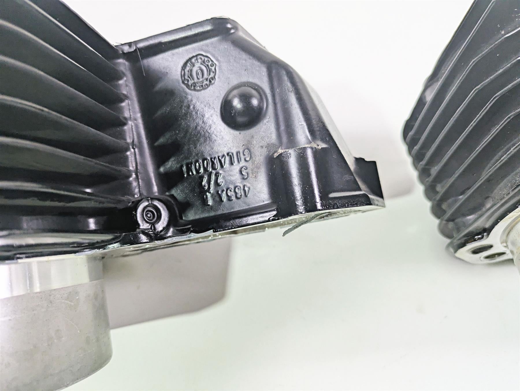 2022 BMW RnineT Pure K22 Left Right Piston Jug Barrel Cylinder Set 11117710477 {{ shop.shopifyCountryName }} - Mototech271