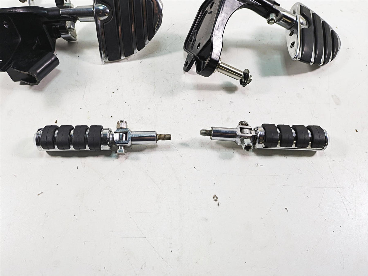 2000 Harley FXSTS Softail Springer Front Rear Footpeg & Shifter Set 33683-00 {{ shop.shopifyCountryName }} - Mototech271