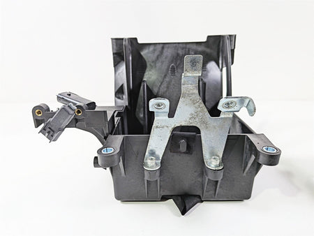 2018 Harley FLHTCU Touring Electra Glide Battery Tray & Ecm Holder 66000010A-Mototech271