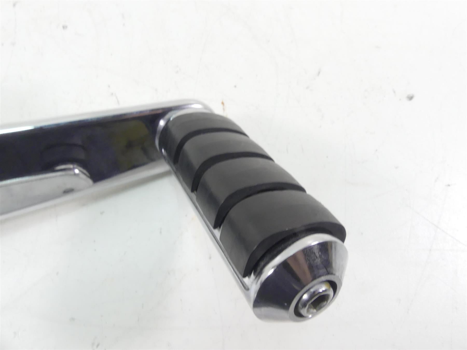 1999 Harley Touring FLHTCUI Electra Glide Kuryakyn Rear Adjustable Pegs Set 7926 {{ shop.shopifyCountryName }} - Mototech271