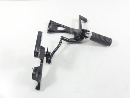 2022 Harley Softail FXBBS Street Bob Right Footpeg Brake Pedal Set 50500601 {{ shop.shopifyCountryName }} - Mototech271