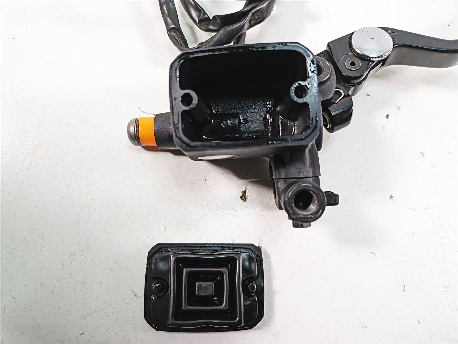 2018 KTM 1090 Adventure R Brembo Front Brake Master Cylinder 6061300113330 {{ shop.shopifyCountryName }} - Mototech271