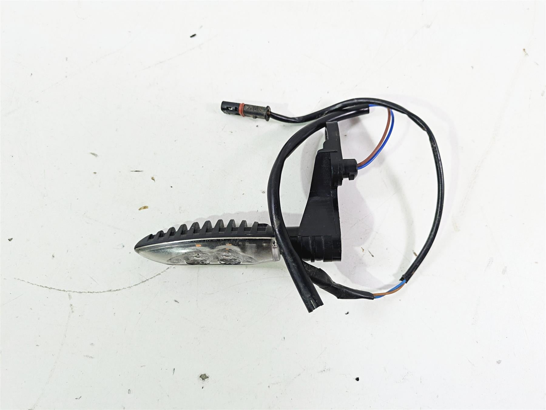 2015 BMW R1200GS Adv K51 Left Oem Rear LED Blinker Turn Signal 63238522500 {{ shop.shopifyCountryName }} - Mototech271
