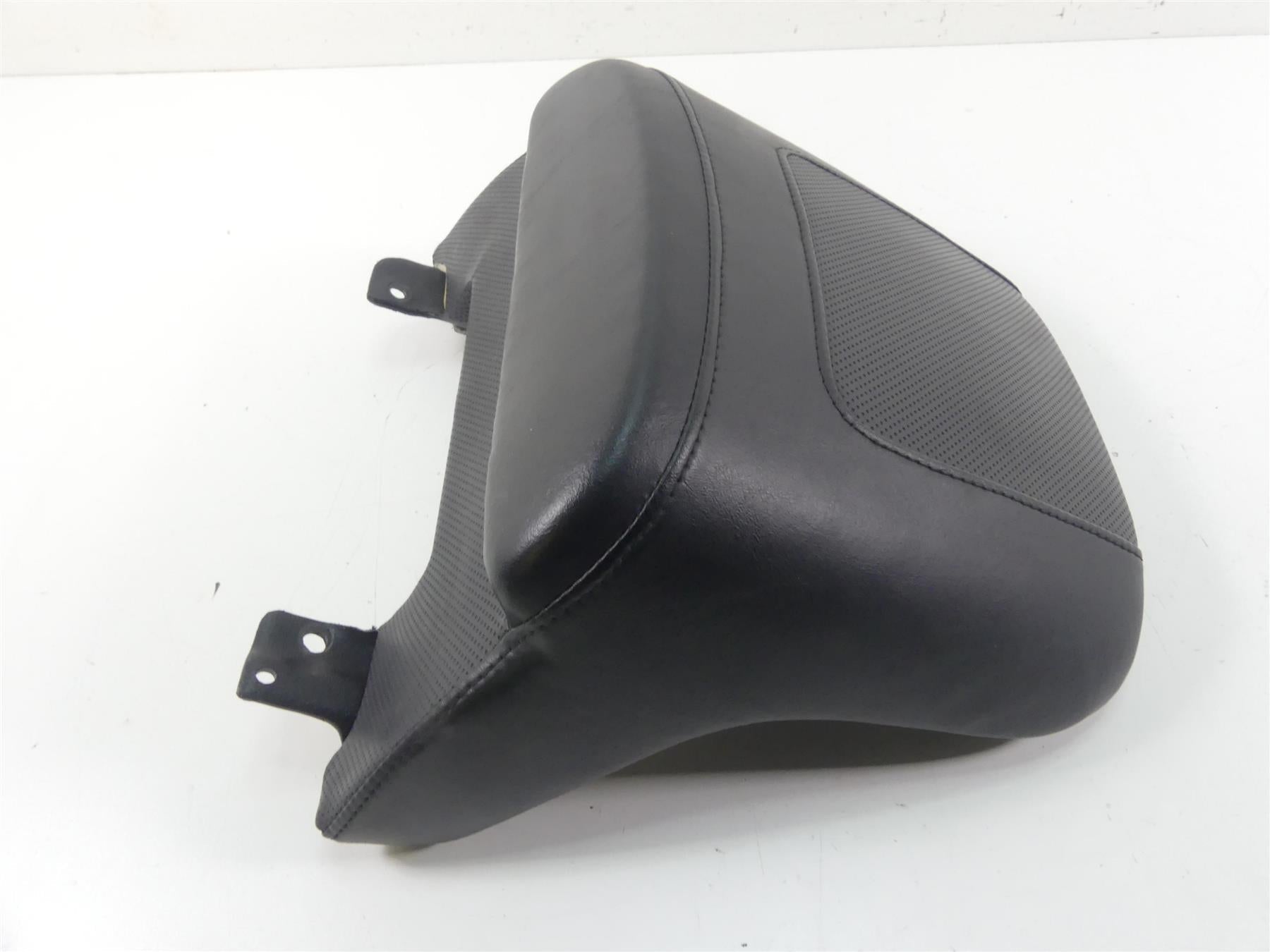 2011 Harley VRSCF Muscle Rod Nice Rear Passenger Seat Saddle Pillion 52438-09 {{ shop.shopifyCountryName }} - Mototech271